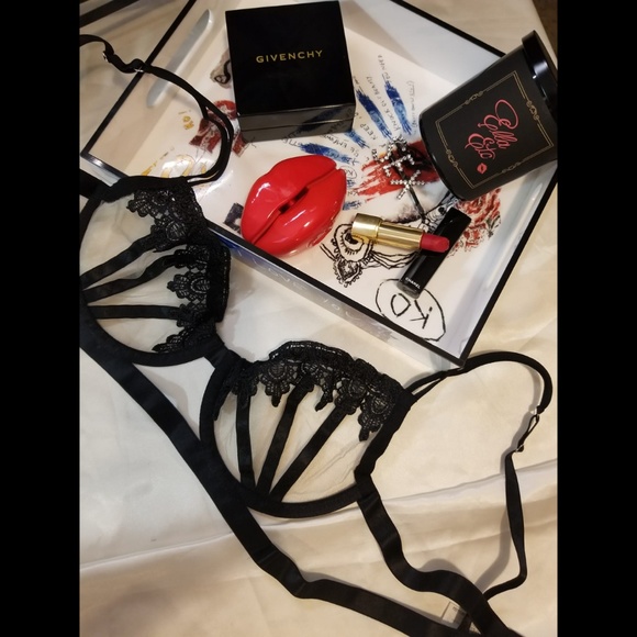 Let It Be Intimate Other - ÉTÉ Bra French Guipure Lace Lingerie